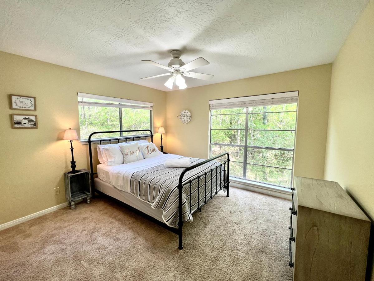 2 Bdrm Treehouse Hideout- Lake Conroe With Boat Ramp Montgomery Dış mekan fotoğraf