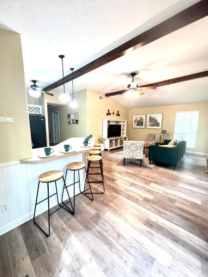 2 Bdrm Treehouse Hideout- Lake Conroe With Boat Ramp Montgomery Dış mekan fotoğraf