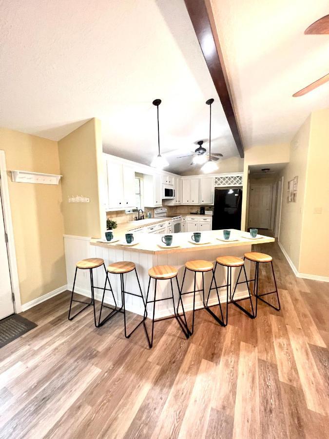 2 Bdrm Treehouse Hideout- Lake Conroe With Boat Ramp Montgomery Dış mekan fotoğraf
